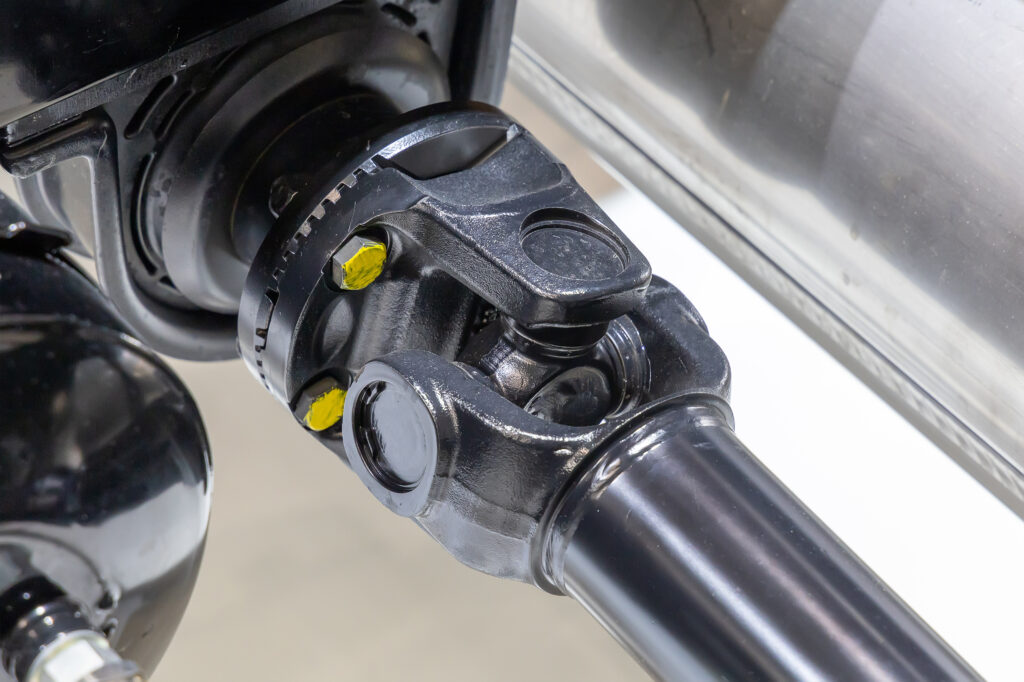 The Ultimate Guide to Choosing and Maintaining Driveshafts for Optimal Performance